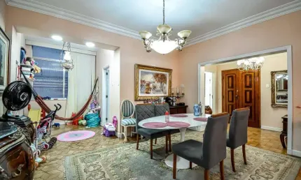 Apartamento de 3 quartos a venda no flamengo, quadra da praia, localização cobiçada, vaga na escritura.