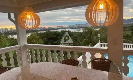 Casa de condomínio com 4 quartos, 4 suítes, 4 vagas, 15000m, vista paronâmica.
