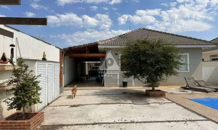 Linda casa 3 quarto com suite com vaga e piscina a venda em itaipuaçu