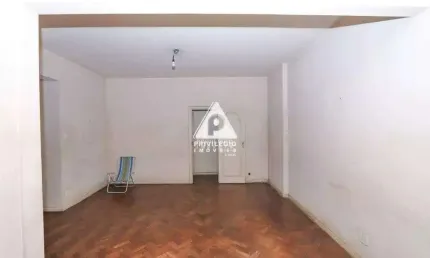 Apartamento de 3 quartos com vaga á venda no flamengo