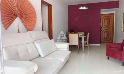 Apartamento com 2 quartos 70m2 com vaga em Laranjeiras.