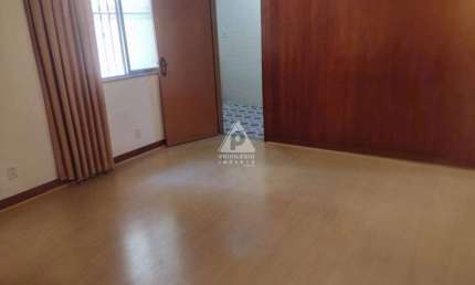 Maracanã Apartamento sala 3 quartos com vaga na escritura, impecável todo reformado