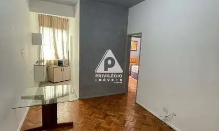 Apartamento de 1 Quarto, sala na rua Barão de Mesquita