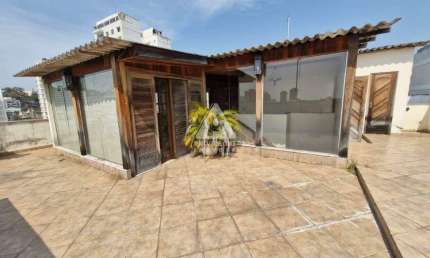 Cob duplex, 4 quartos sendo 2 suítes, closet, lavabo, cozinha, DCE, área externa e 1 vg escriturada.