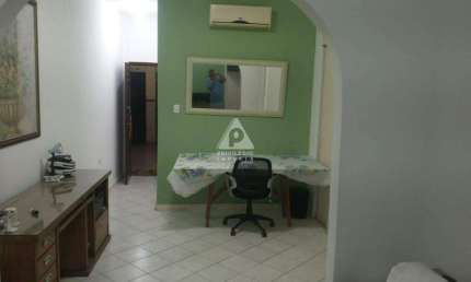 Apartamento Espetacular no Coração da Cidade – 2 Quartos e 3 Banheiros!