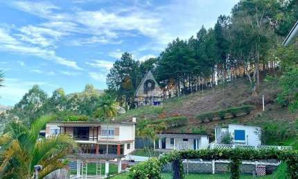 Sítio Riograndina Nova Friburgo Rio de Janeiro RJ 9 Quartos Suite 15 vagas de Garagem