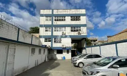 Prédio comercial em benfica localizado próximo ao metrô de triagem