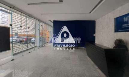 Predio comercial 3 andares 2.000 mts 4 banheiros estacionamento frente fundos 25 vagas Meier