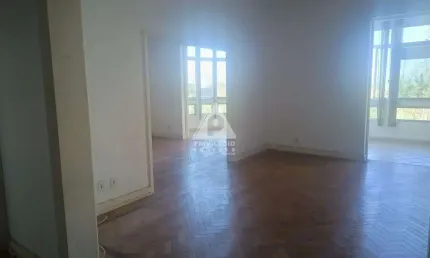 Apartamento de 3 quartos com vista maravilhosa na praia do flamengo