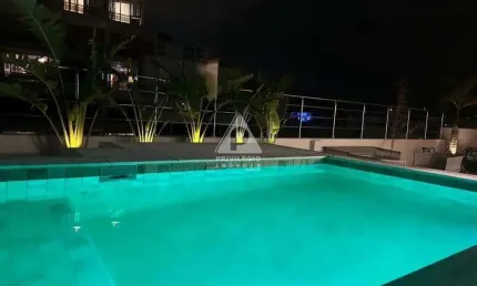 Exclusiva cobertura com piscina, vista mar e 4 suítes