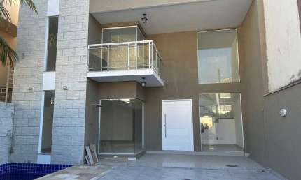 Casa Duplex com 4 suítes, piscina, sauna, churrasqueira no Condomínio Residencial Terra Nostra - Vargem Pequena