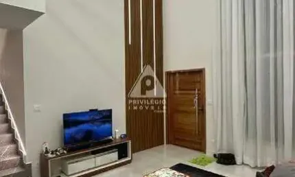 Casa inteligente com 4 quartos e área gourmet – melhor condomínio da costa verde