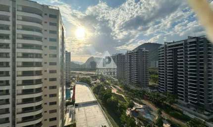 Apartamento modernizado com 3 quartos, 3 banheiros,1 suíte e 2 vagas de garagem no Ilha Pura