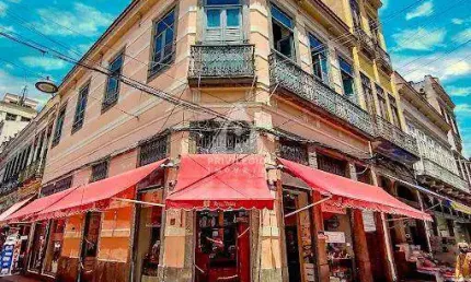Prédio comercial no coração do centro do rio de janeiro