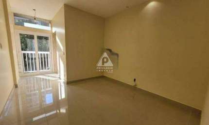 Sala e quarto, todo reformado, vista livre, janela anti-ruido, portaria24H, possibilidade de vaga