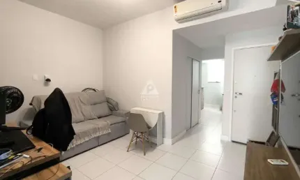 Apartamento reformado de 1 quarto à venda na tijuca, próximo do metrô uruguai