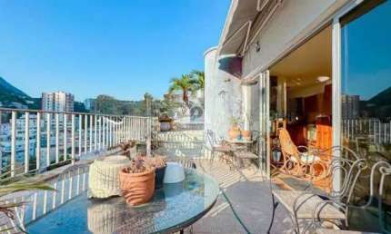 COBERTURA DUPLEX COM 4 QUARTOS, 5 BANHEIROS, PISCINA E 1 VAGA NA ESCRITURA!! 186M²