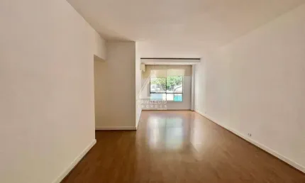 3 quartos sendo 1 suite, 2 vagas, vista livre e para o verde, reformado, portaria 24h