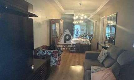 Apartamento na Tijuca com 2 quartos, 1 vaga, total infra