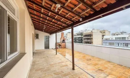 Cobertura linear à venda, 2 quartos, 2 banheiros, varanda goumet, 141m², tijuca/rj.