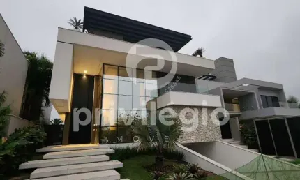 Alphaville barra: casa de 904m² com elevador e lazer completo, 5 quartos, 5 suítes, 6 vagas, 904 m² - barra da tijuca