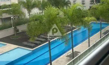Apartamento de 2 quartos no condomínio luar do pontal com 1 suíte e 1 vaga
