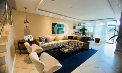 Cobertura duplex, 5 quartos sendo 4 suítes, 3 vagas no jardim oceânico com vista para a pedra da gávea