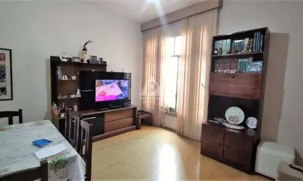 Apartamento com 3 Quartos e 2 banheiros à Venda, 110 m² por R$ 1.200.000