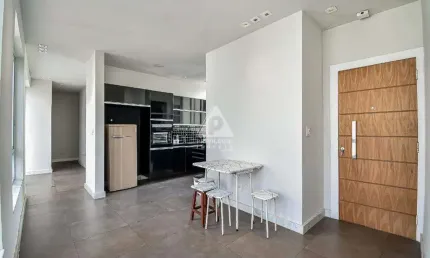 Apartamento de três quartos na urca com vista para o cristo