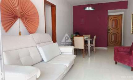 Apartamento com 2 quartos 70m2 com vaga em Laranjeiras.