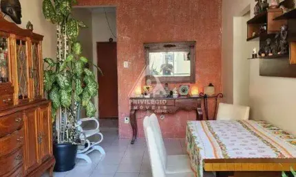 Privilégio imóveis vende 3 quartos fundos em copacabana. oportunidade