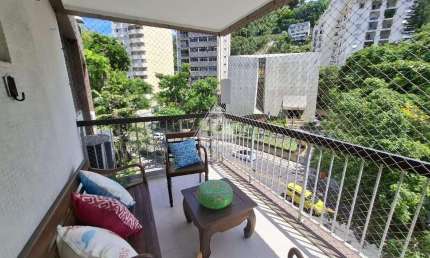 Apartamento de 3 quartos, Varanda 2 vagas na Escritura no Cosme Velho!