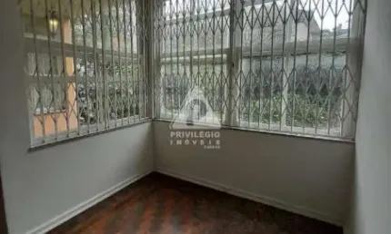 Apartamento com 3 quartos 121m2 a venda no Cosme Velho