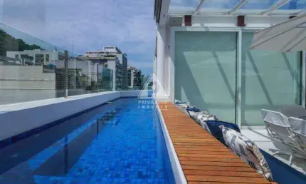 Cobertura duplex à venda na lagoa, 4 suítes, varanda, área externa com piscina, 4 vagas na escritura