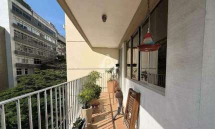 Apartamento 3 Quartos com dependência 2 vagas em Laranjeiras