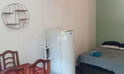 Conjugado reformado e mobiliado a venda em Ipanema!