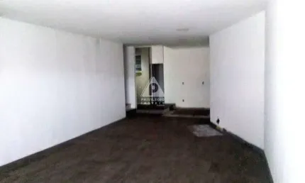 Loja com 149 m², frente de rua, alto fluxo de público, próxima ao metrô, em ipanema.