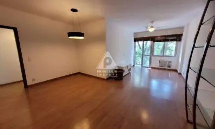 Apartamento reformado 3 quartos (1 suíte), varanda ampla e 2 vagas em laranjeiras - pronto para morar
