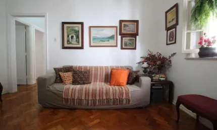 Amplo apartamento 3 quartos no leblon próximo ao metro antero de quental