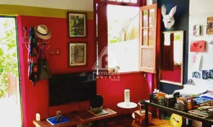 Casa de rua à venda, 2 quartos, Santa Teresa - RIO DE JANEIRO/RJ