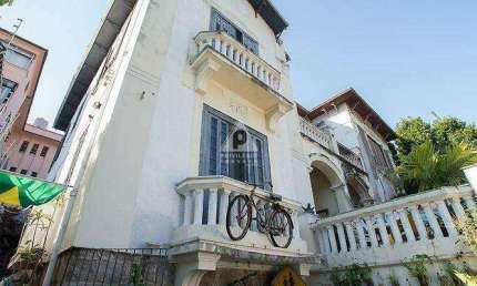 Casa com Fachada histórica, 8 quartos com área externa em Santa Teresa - Rio de Janeiro