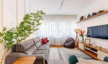 Apartamento de 3 quartos com suíte e vaga totalmente reformado