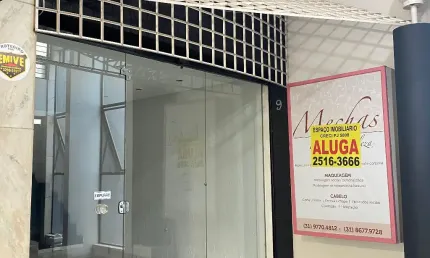 Aluga loja com subloja e sobreloja em galeria na Savassi