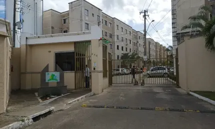 Apartamento com 2 quartos para alugar na Rua Maria Quitéria, Itingá, Lauro de Freitas