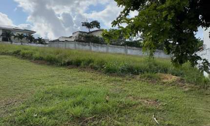 Lote a venda com 453 m2 no Alphaville Litoral Norte 1