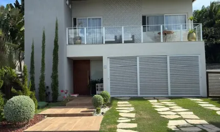 Casa a venda  6/4 sendo 4  suítes em Alphaville Litoral Norte 1