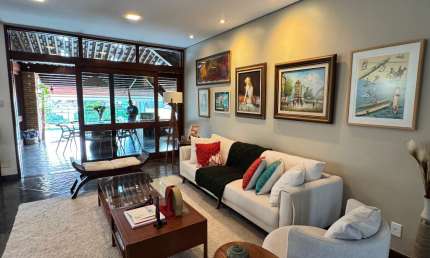 Mansão Triplex à Venda no Quinta do Candeal – 04 Suítes | 316 m² Privativos