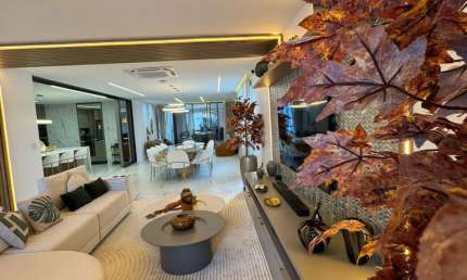 Casa 4 suítes alto luxo PORTEIRA FECHADA Av Priscila Dutra em Vilas do Atlantico