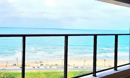 Apartamento nascente total, andar altíssimo, com uma vista espetacular do mar