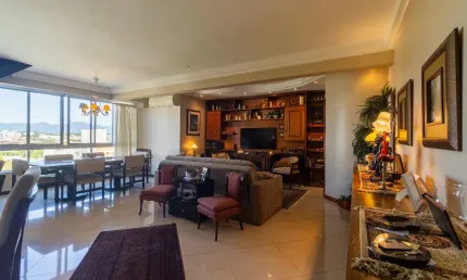 Cobertura duplex semimobiliada com 2 suítes à venda no bairro Costa e Silva